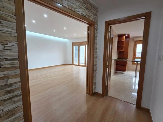 Apartamento T3 para Venda em Odivelas Foto 8
