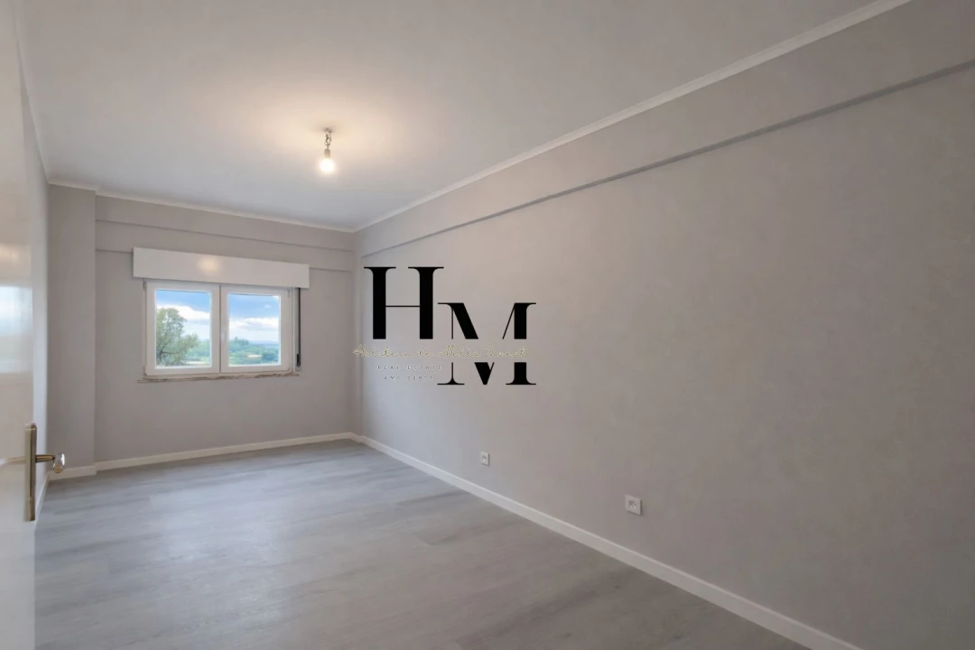 Apartamento T2 para Venda em Benfica Foto 10