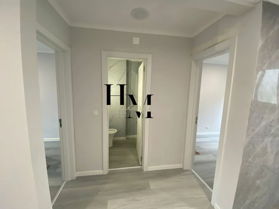 Apartamento T2 para Venda em Benfica Foto 5