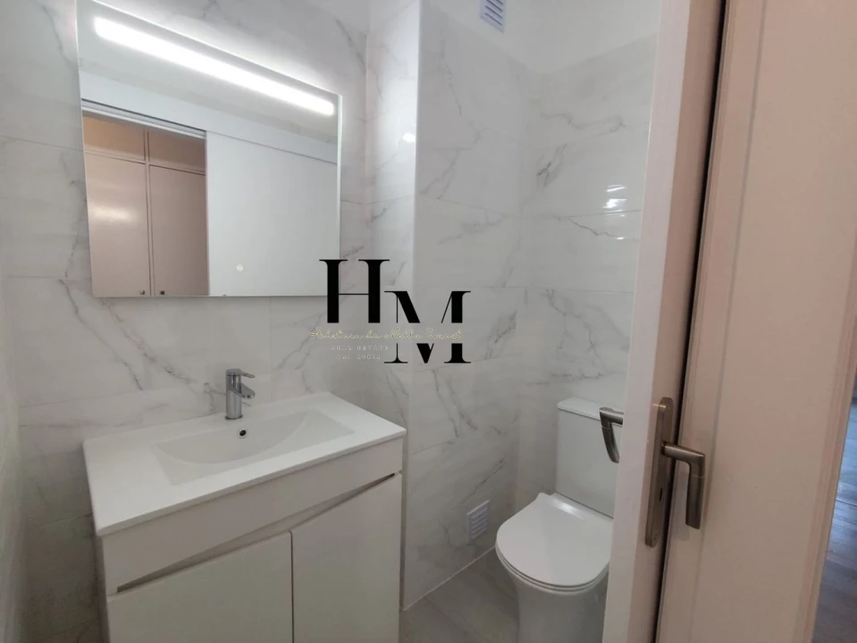 Apartamento T2 para Venda em Benfica Foto 8