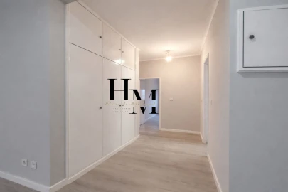 Apartamento T2 para Venda em Benfica