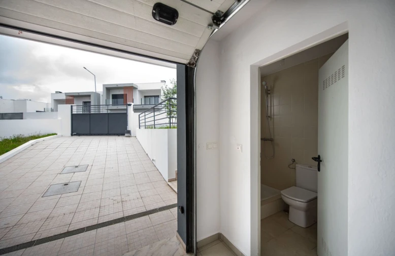 Moradia T5 para Venda em Laranjeiro e Feijó Foto 18