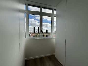 Apartamento T3 para Venda em Benfica