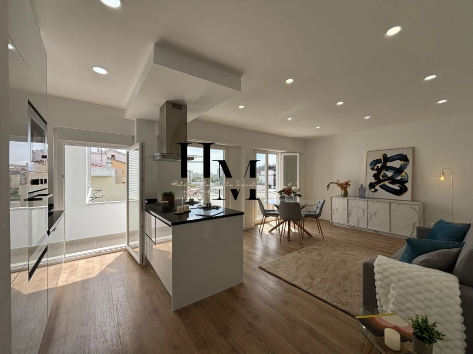Apartamento T3 para Venda em Benfica Foto 2