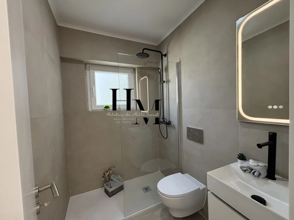 Apartamento T3 para Venda em Benfica Foto 9