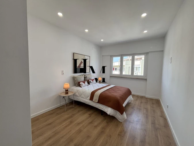 Apartamento T3 para Venda em Benfica Foto 14