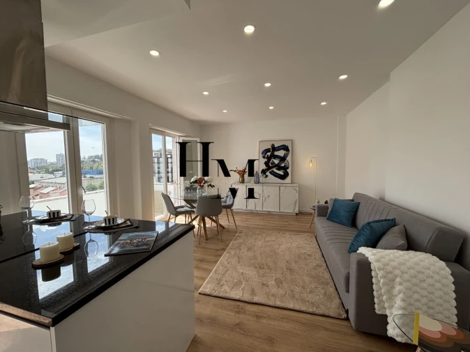 Apartamento T3 para Venda em Benfica Foto 3