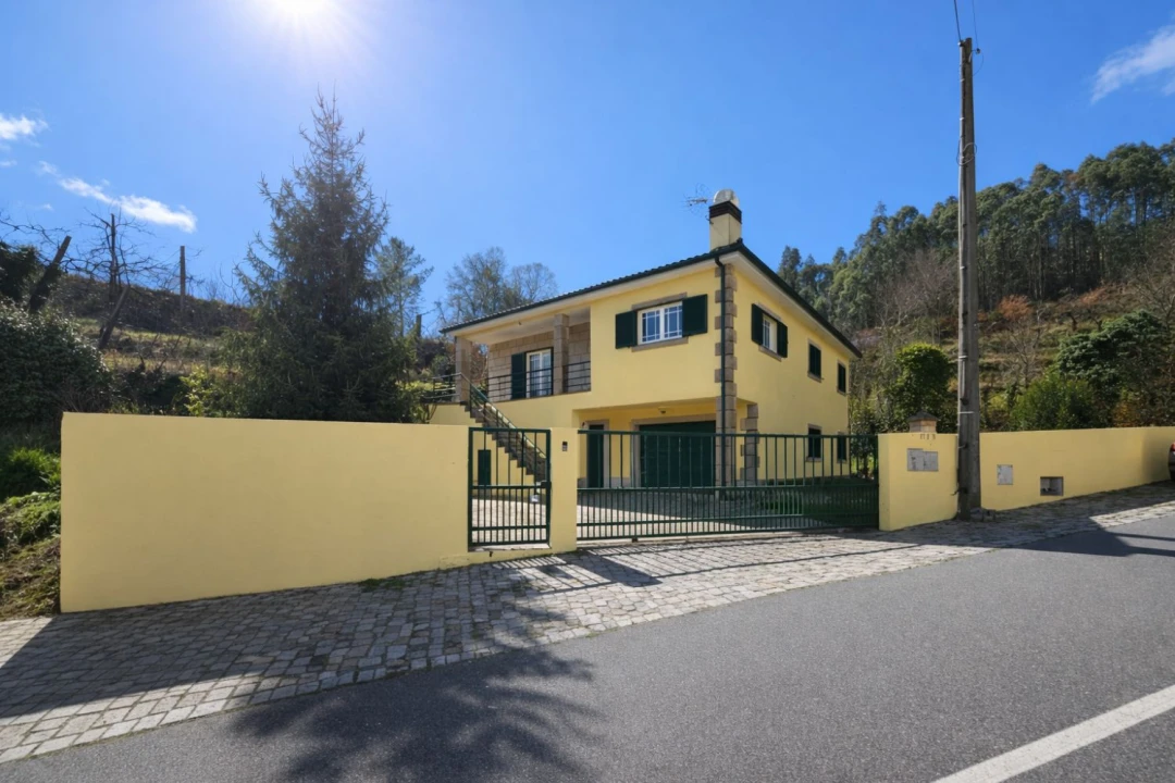 Moradia T4 para Venda em Amarante (São Gonçalo), Madalena, Cepelos e Gatão Foto 4