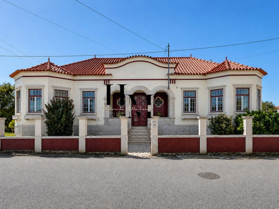 Moradia T4 para Venda em Coimbrão Foto 1
