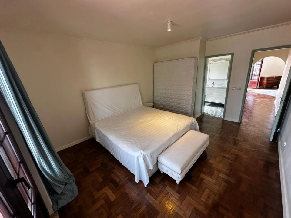 Moradia T4 para Venda em São Domingos de Rana Foto 25