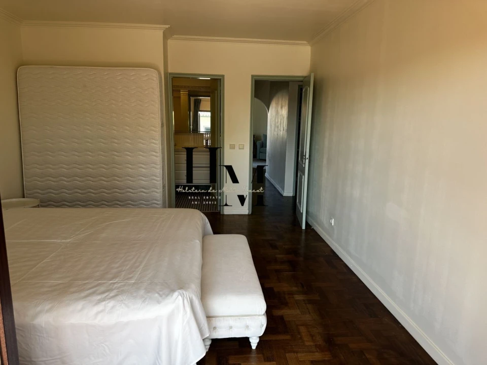 Moradia T4 para Venda em São Domingos de Rana Foto 26