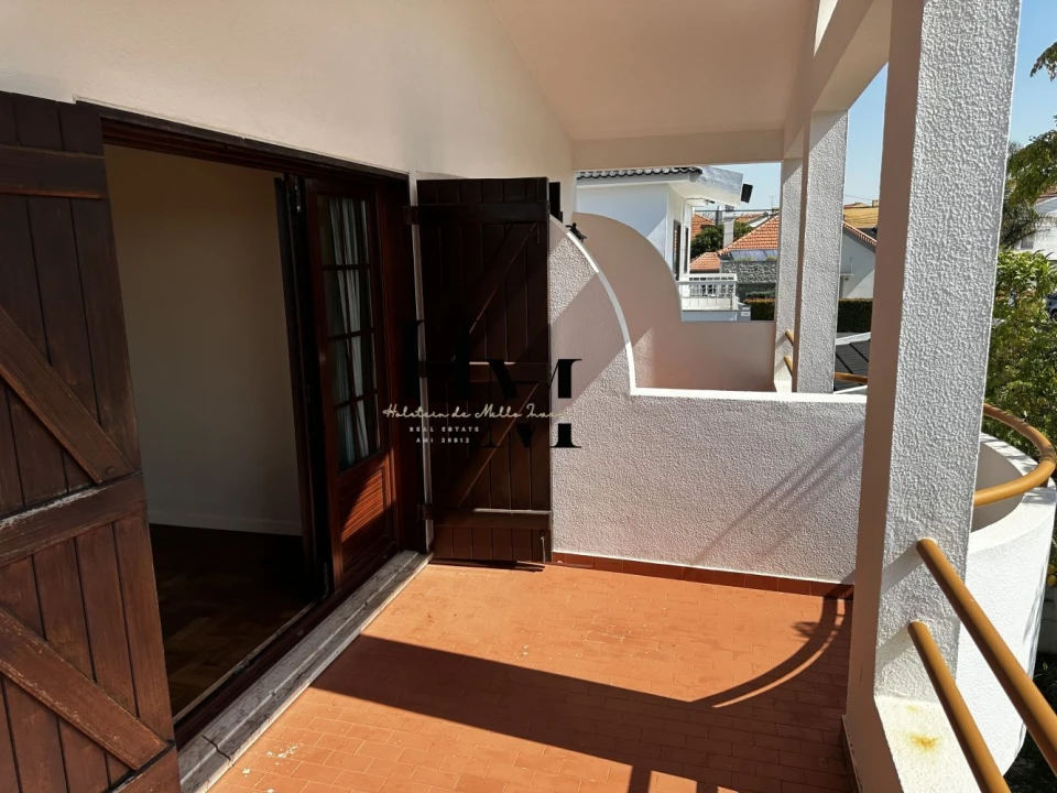 Moradia T4 para Venda em São Domingos de Rana Foto 28