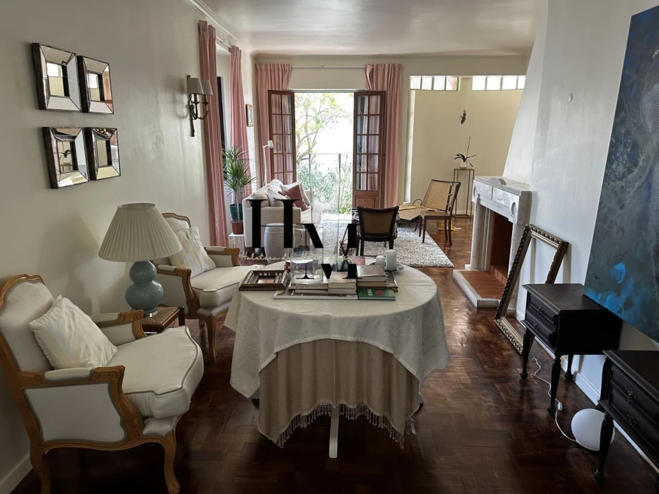 Moradia T4 para Venda em São Domingos de Rana Foto 9