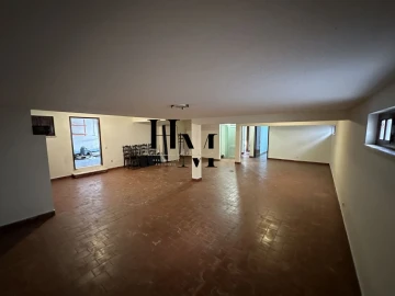 Moradia T4 para Venda em São Domingos de Rana
