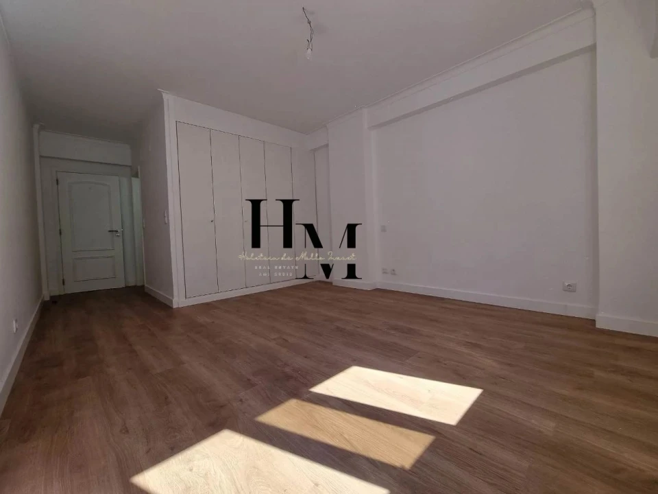 Apartamento T3 para Venda em São Domingos de Benfica Foto 16