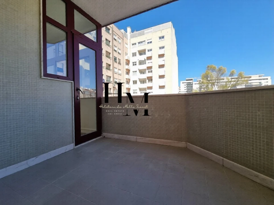 Apartamento T3 para Venda em São Domingos de Benfica Foto 29