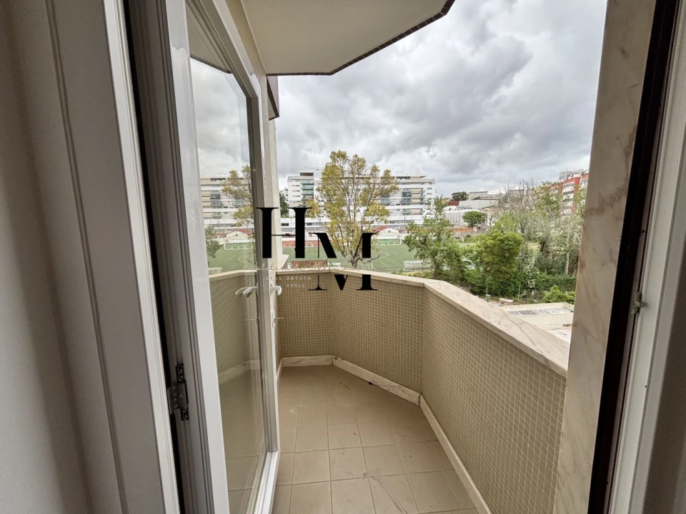 Apartamento T3 para Venda em São Domingos de Benfica Foto 31