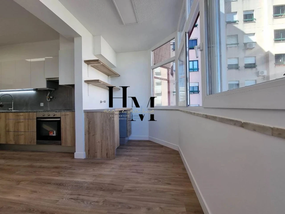 Apartamento T3 para Venda em São Domingos de Benfica Foto 8