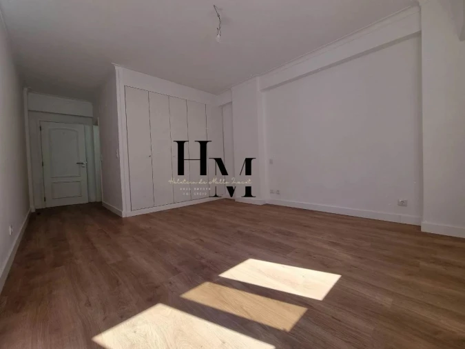 Apartamento T3 para Venda em São Domingos de Benfica Foto 16