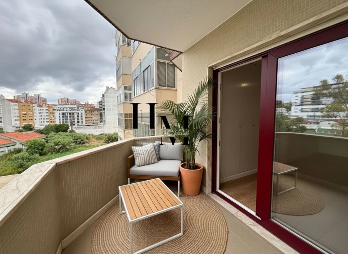 Apartamento T3 para Venda em São Domingos de Benfica Foto 27