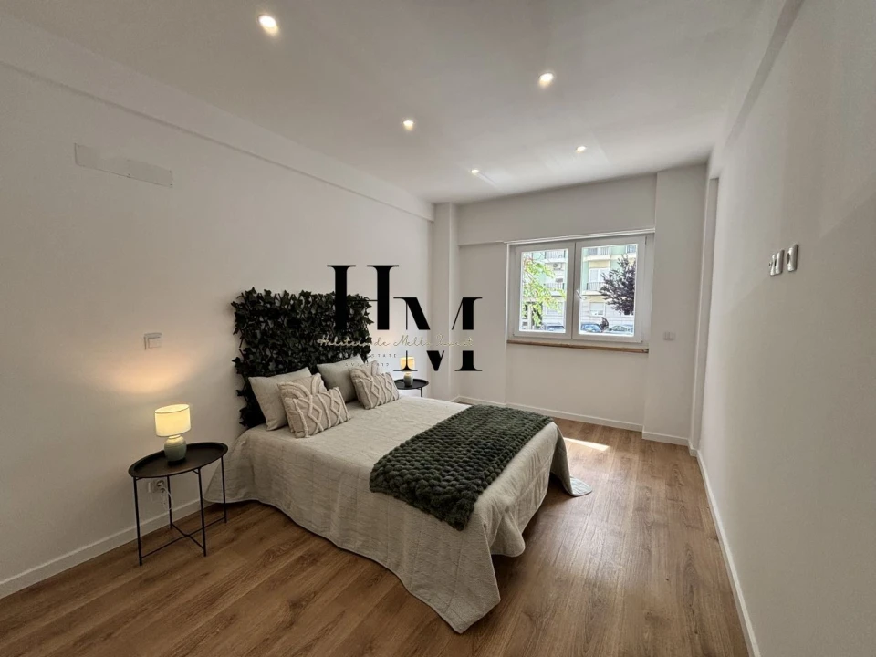 Apartamento T2 para Venda em Benfica Foto 6