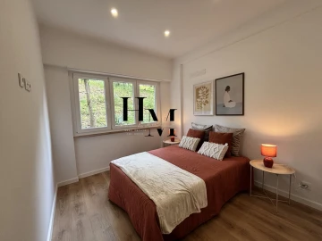 Apartamento T2 para Venda em Benfica