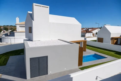 Moradia T3 para Venda em Santo Estêvão