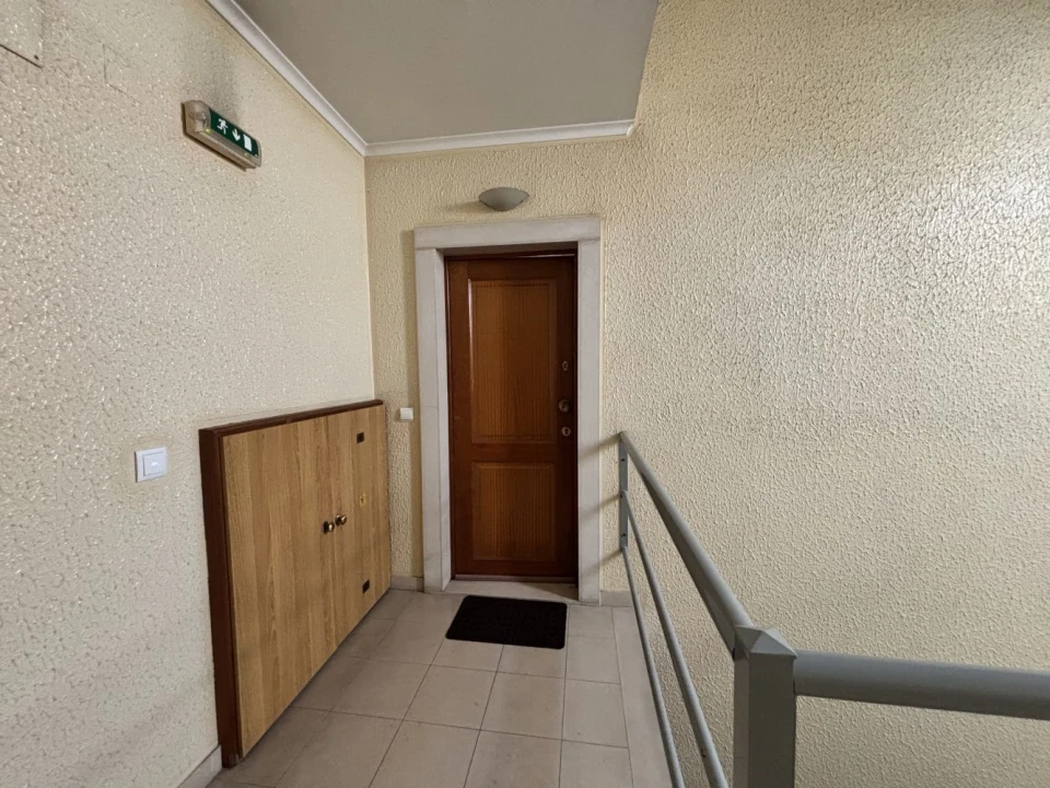 Apartamento T1 para Venda em Santa Maria, São Pedro e Matacães Foto 5