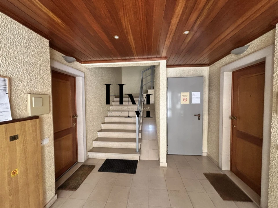 Apartamento T1 para Venda em Santa Maria, São Pedro e Matacães Foto 4
