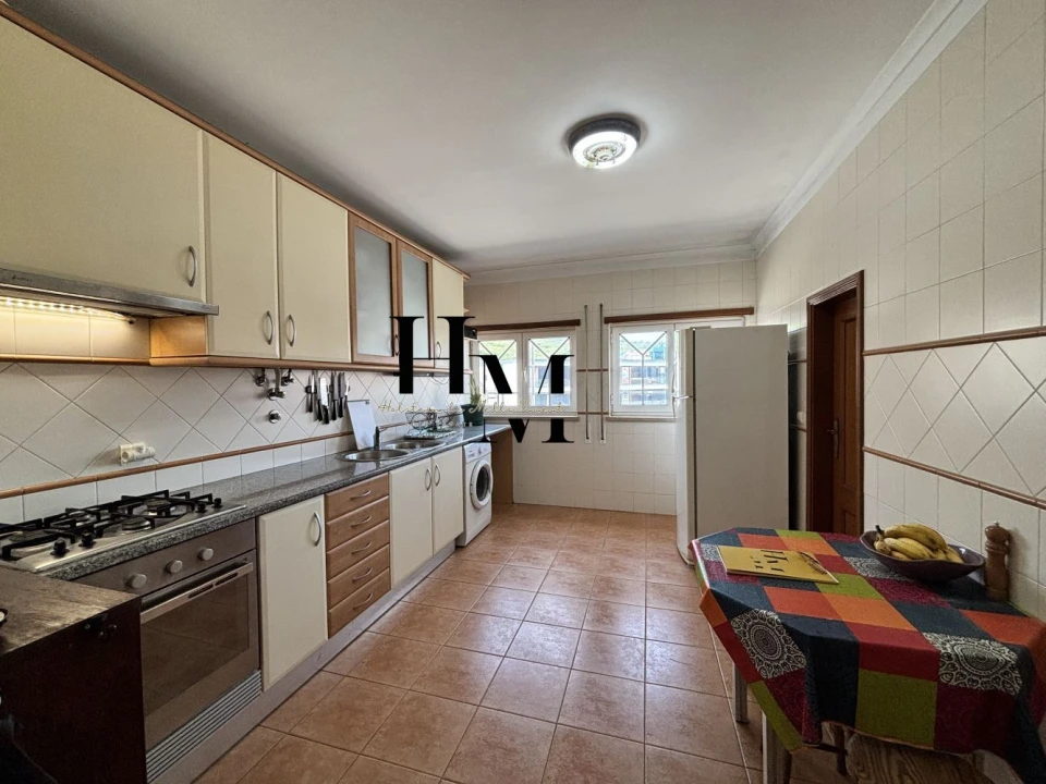 Apartamento T1 para Venda em Santa Maria, São Pedro e Matacães Foto 8