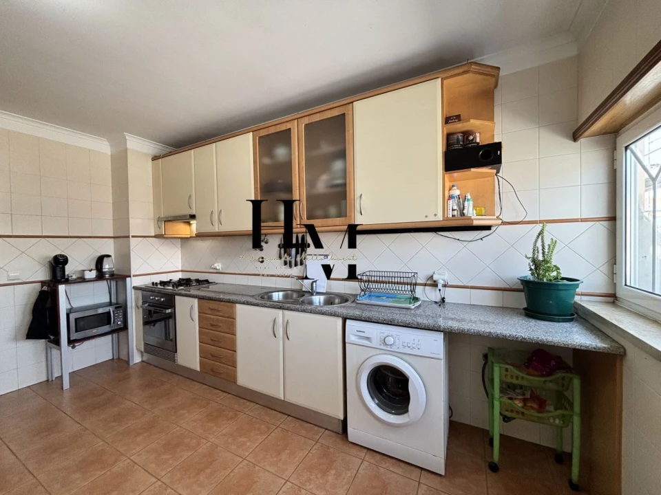 Apartamento T1 para Venda em Santa Maria, São Pedro e Matacães Foto 9