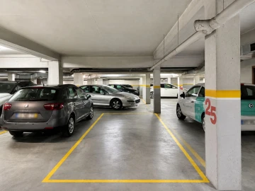 Apartamento T1 para Venda em Santa Maria, São Pedro e Matacães