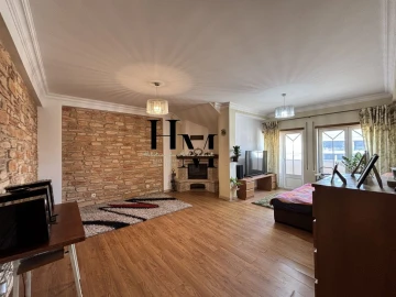 Apartamento T1 para Venda em Santa Maria, São Pedro e Matacães