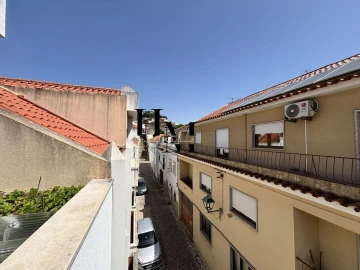 Apartamento T1 para Venda em Santa Maria, São Pedro e Matacães