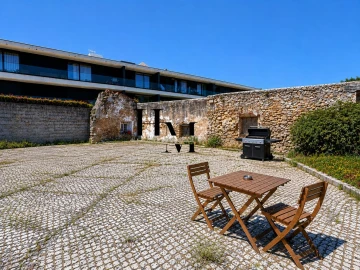 Apartamento T1 para Venda em Santa Maria, São Pedro e Matacães