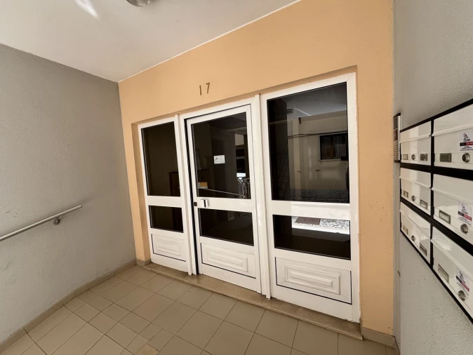 Apartamento T1 para Venda em Santa Maria, São Pedro e Matacães Foto 3