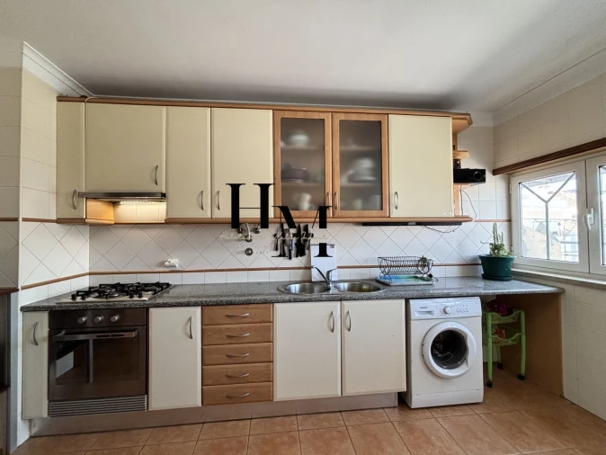 Apartamento T1 para Venda em Santa Maria, São Pedro e Matacães Foto 10