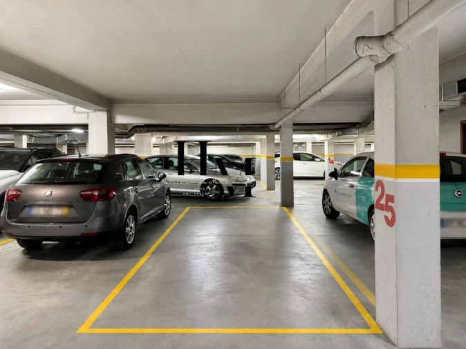 Apartamento T1 para Venda em Santa Maria, São Pedro e Matacães Foto 27