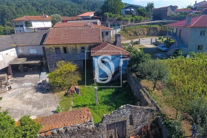 Moradia T3 para Venda em Cambeses