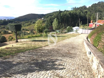 Moradia T3 para Venda em Serdedelo