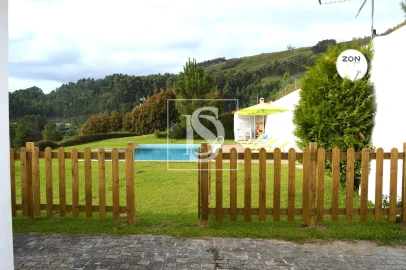 Moradia T3 para Venda em Serdedelo