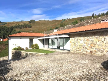 Moradia T3 para Venda em Serdedelo