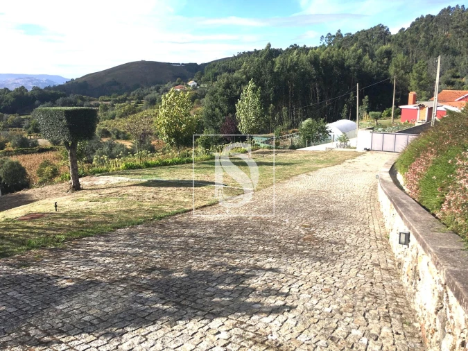 Moradia T3 para Venda em Serdedelo Foto 3