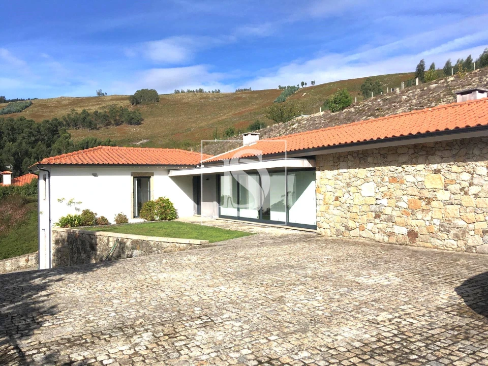 Moradia T3 para Venda em Serdedelo Foto 2