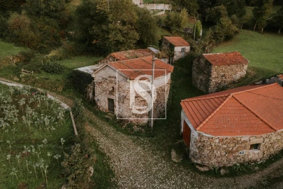 Moradia T0 para Venda em Paradela, Contim e Fiães