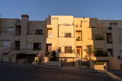 Moradia T6 para Venda em Arcozelo