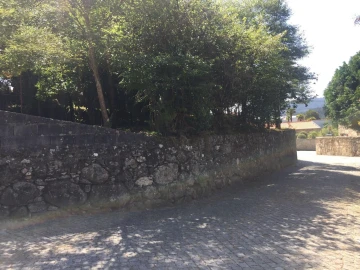Terreno para Venda em Creixomil e Mariz
