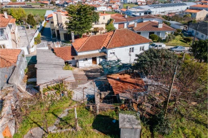 Moradia T4 para Venda em Galegos (Santa Maria)