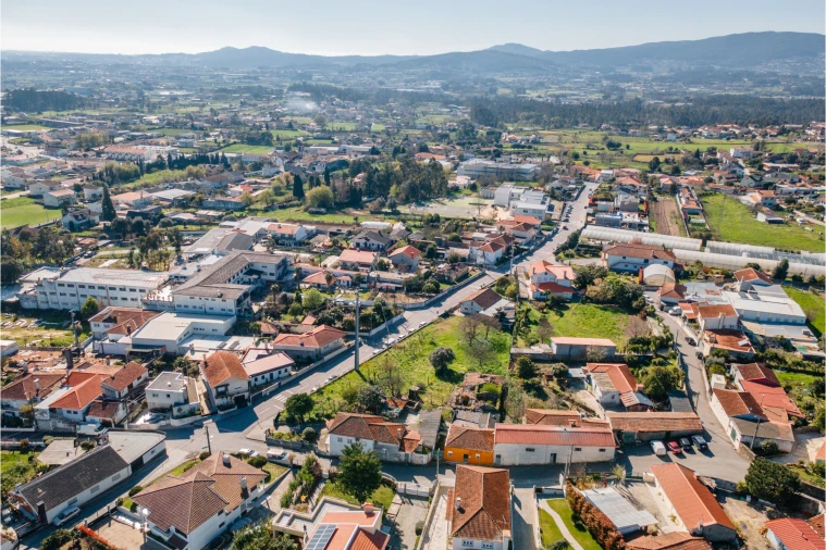 Moradia T4 para Venda em Galegos (Santa Maria) Foto 36