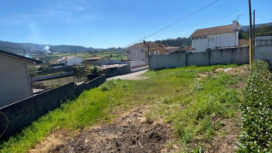 Terreno para Venda em Airo